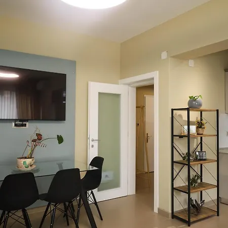 Kron's Apartment *